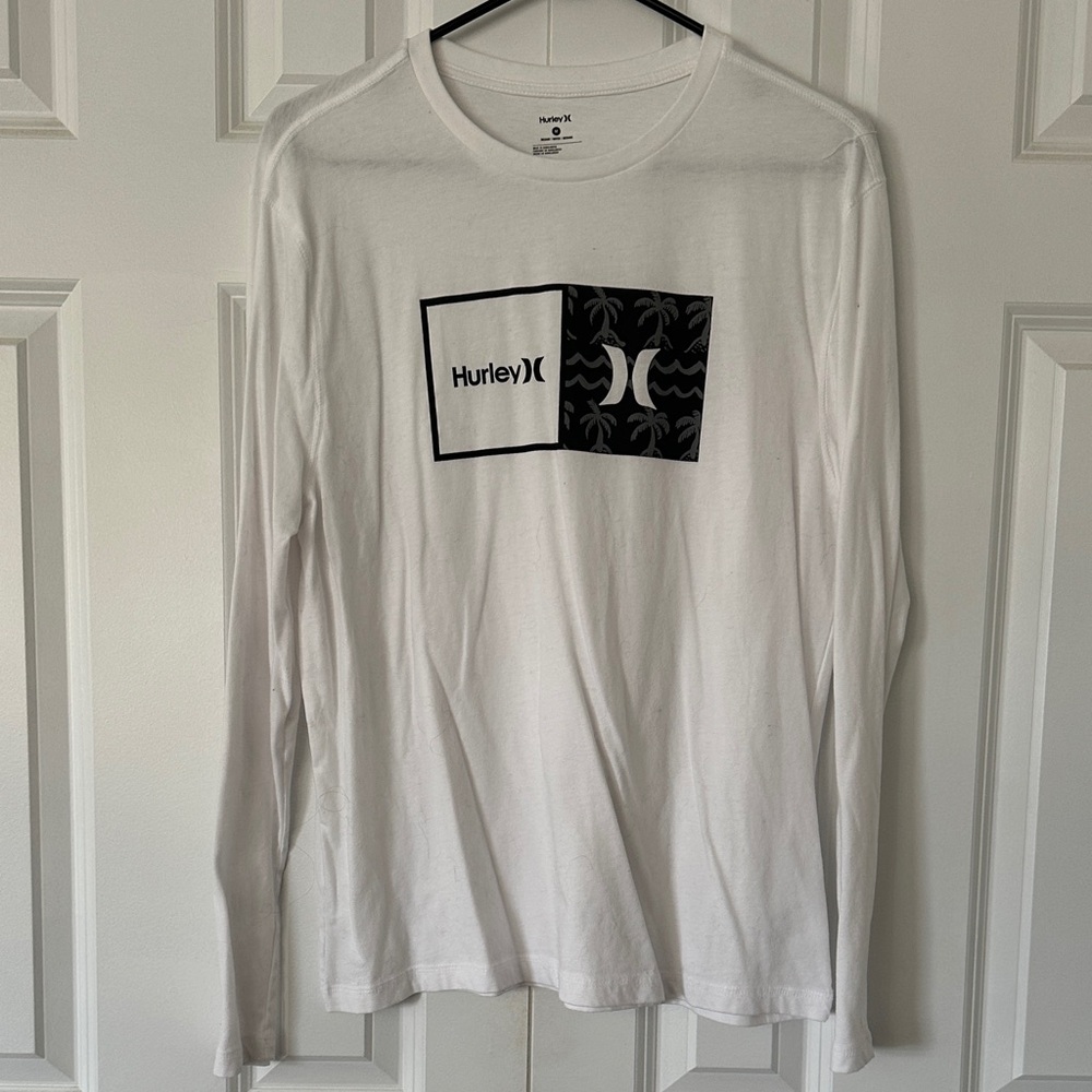 Hurley Men's White Long Sleeve Tee with Black Graphic
